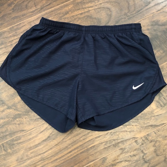 Nike running shorts - Picture 2 of 5